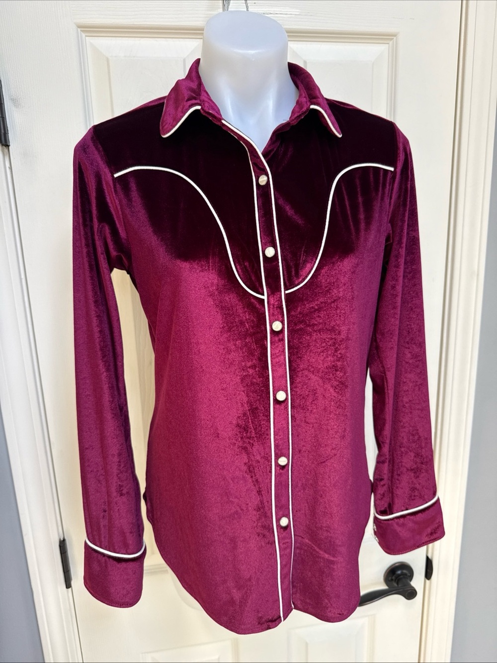 ARIAT Casa Rosa Women Velvet Western PearlSnap Button Shirt LongSleeve NWT $75 S